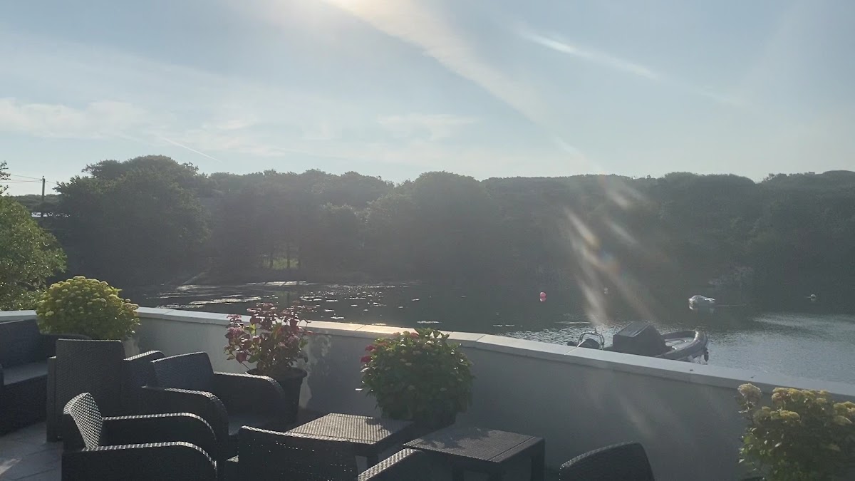 The Heron's Cove Restaurant And B&b-2